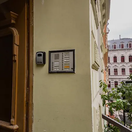 Apartment Aqua Vita Karlovy Vary Exterior photo